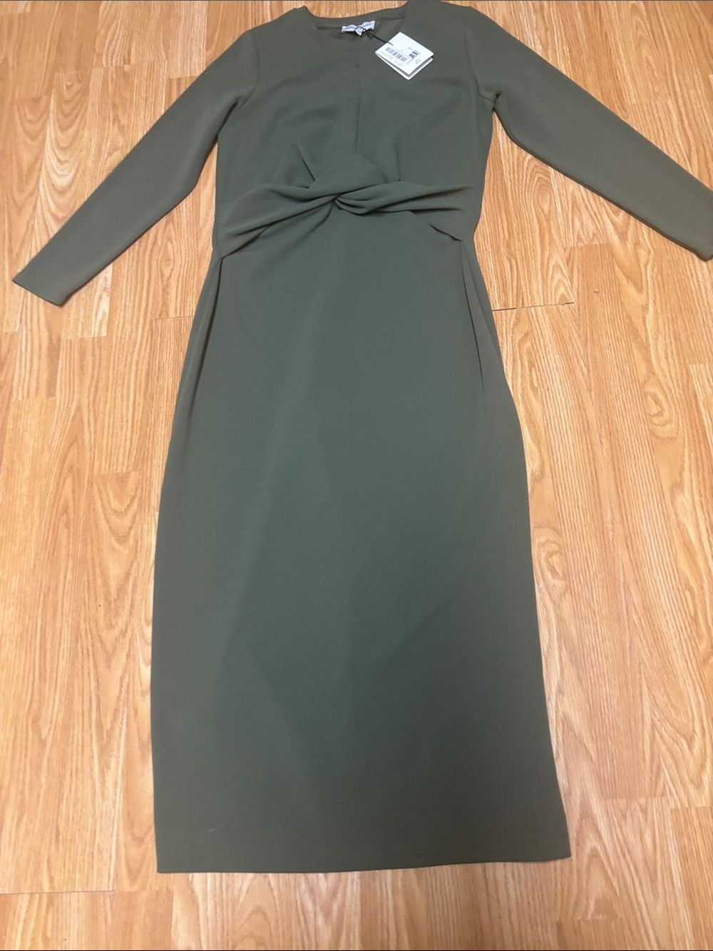 Gibson Latimer Olive Green Twist-Front Long Sleeve Midi Dress. Size M